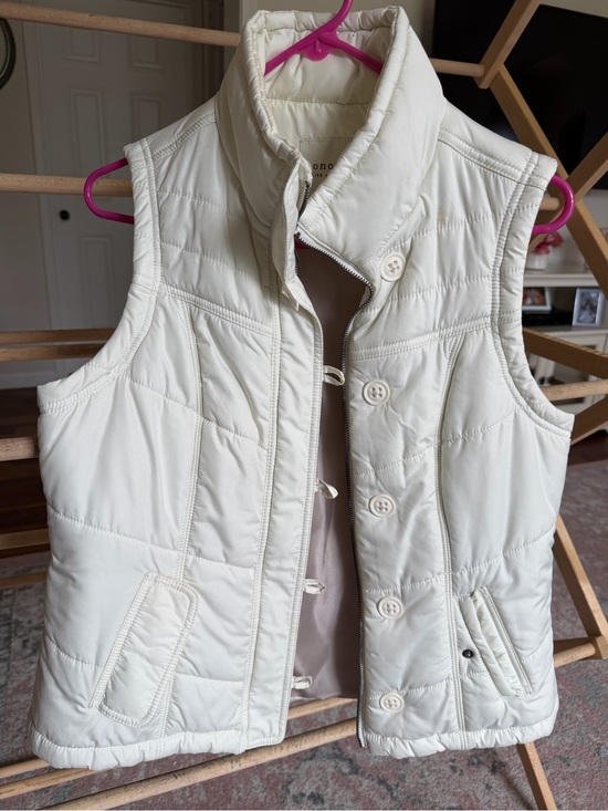 Sonoma Jackets & Blazers - Sonoma Cream Quilted Puffer Vest - Sleeveless